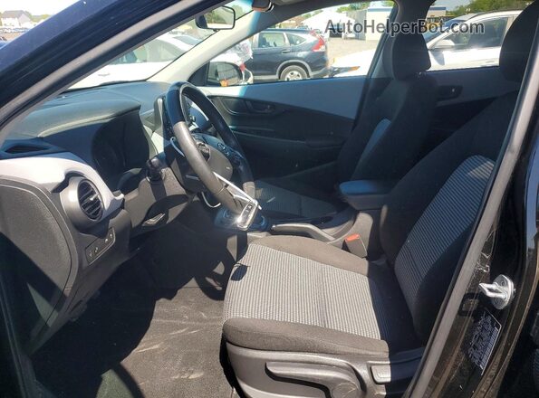 KM8K2CAA7LU567424 2020 HYUNDAI KONA Черный Вид салона спереди