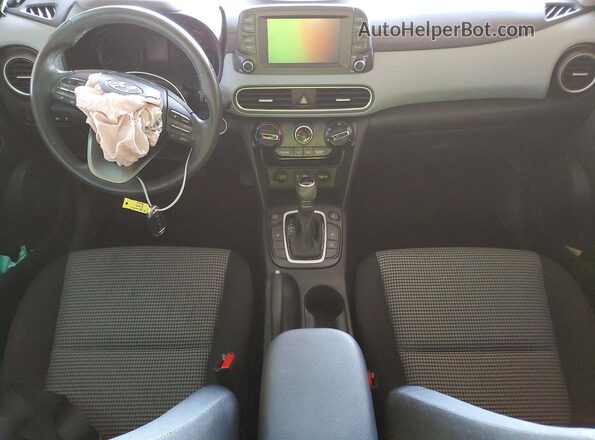 KM8K2CAA9KU367126 2019 HYUNDAI KONA Charcoal Vista del salpicadero