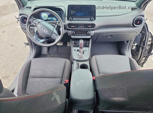 KM8K33A34PU992488 2023 HYUNDAI KONA Black Widok deski rozdzielczej
