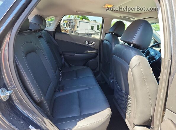 KM8K33A59LU433899 2020 HYUNDAI KONA Charcoal უკანა სალონის ხედი
