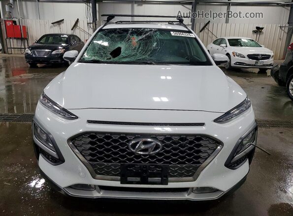 KM8K3CA53LU396316 2020 HYUNDAI KONA White Widok z przodu