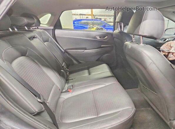 KM8K53A58LU421785 2020 HYUNDAI KONA Gray Vista interior trasera