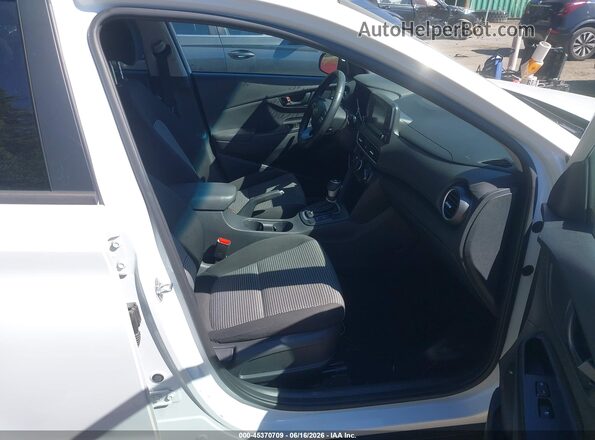 KM8K62AA4LU547887 2020 HYUNDAI KONA White Widok wnętrza z przodu