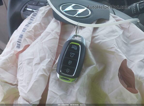 KM8K62AB5PU960898 2023 HYUNDAI KONA Черный Вид панели приборов