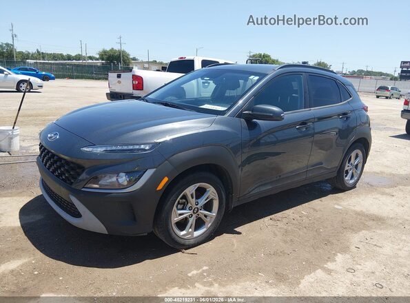 KM8K62AB7NU814063 2022 HYUNDAI KONA Gray წინა მარცხენა ხედი სამი მეოთხედიდან