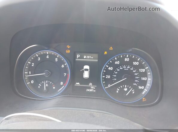 KM8K6CAB2PU955437 2023 HYUNDAI KONA White Vista de los asientos traseros