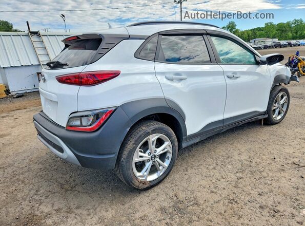 KM8K6CAB8NU761833 2022 HYUNDAI KONA White Rear right