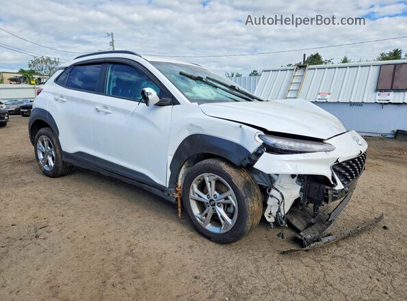KM8K6CAB8NU761833 2022 HYUNDAI KONA White Front right