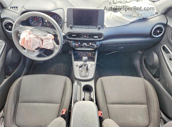 KM8K6CAB8NU761833 2022 HYUNDAI KONA White Dashboard view