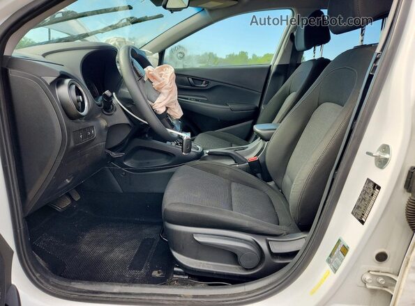 KM8K6CAB8NU761833 2022 HYUNDAI KONA White Front interior view