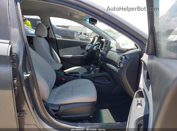 KM8K6CAB9PU985146 2023 HYUNDAI KONA Gray Vista interior delantera