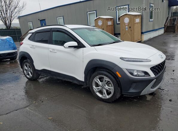 KM8K6CABXPU948087 2023 HYUNDAI KONA White Przód prawy