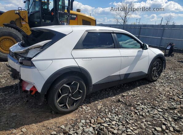 KM8KMDAF0NU098983 2022 HYUNDAI IONIQ White 