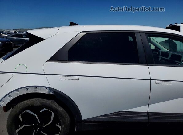 KM8KMDAF3NU077075 2022 HYUNDAI IONIQ White 