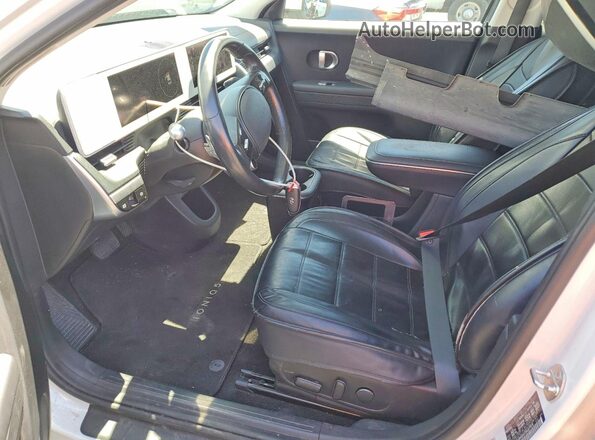 KM8KMDAF3NU077075 2022 HYUNDAI IONIQ White 