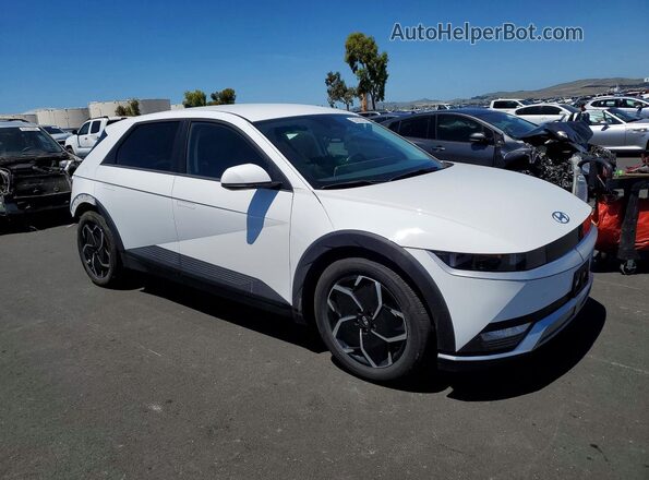 KM8KMDAF3NU077075 2022 HYUNDAI IONIQ White 