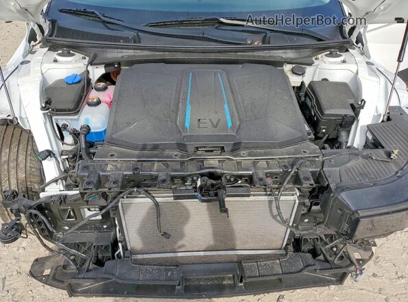 KM8KMDAF4NU061029 2022 HYUNDAI IONIQ White Widok komory silnika