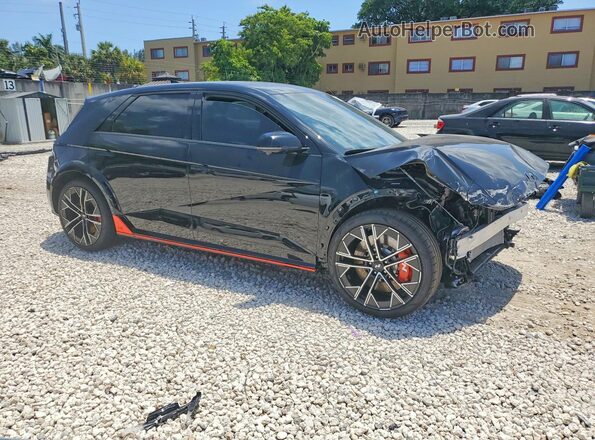 KM8KNDA89SU009342 2025 HYUNDAI IONIQ Black Передня права чверть