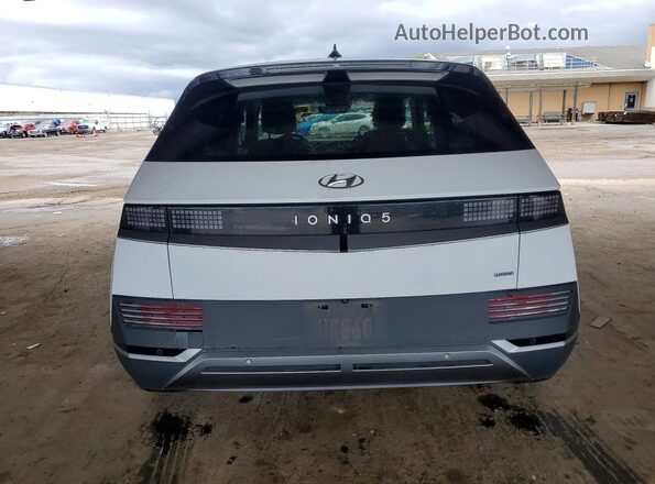 KM8KNDAF0PU216787 2023 HYUNDAI IONIQ White Вид ззаду