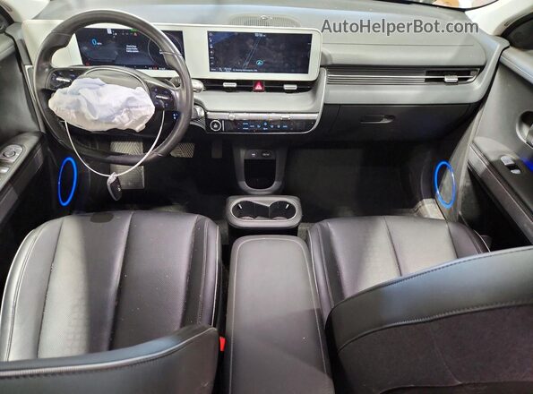 KM8KNDAF0PU230673 2023 HYUNDAI IONIQ White Առջևի վահանակի տեսք