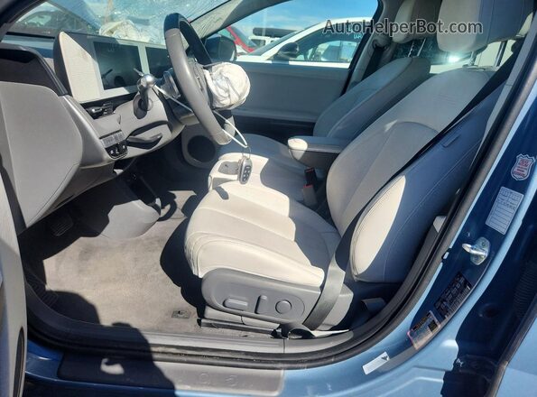 KM8KNDAF1PU229063 2023 HYUNDAI IONIQ Blue Vista interior delantera