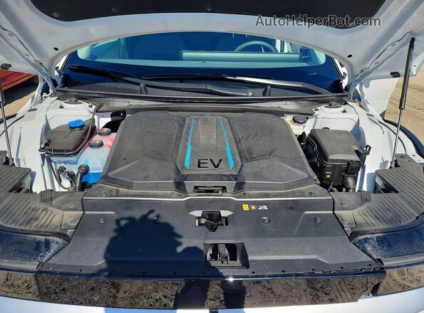 KM8KNDDFXRU246667 2024 HYUNDAI IONIQ White Widok wnętrza z tyłu