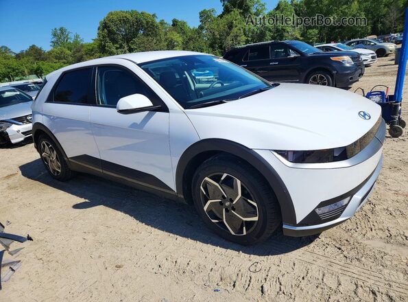 KM8KNDDFXRU246667 2024 HYUNDAI IONIQ White Przód prawy