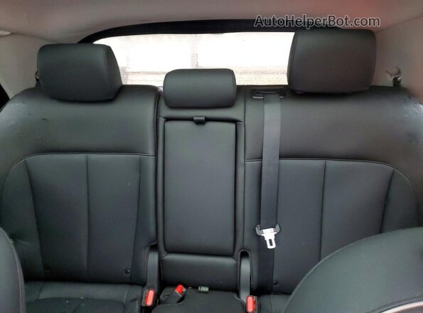 KM8KRDDF5RU284523 2024 HYUNDAI IONIQ White Vista de los asientos traseros