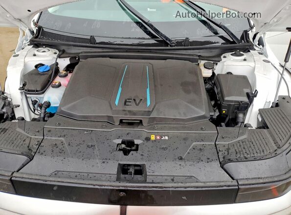 KM8KRDDF5RU284523 2024 HYUNDAI IONIQ White Vista del compartimento del motor