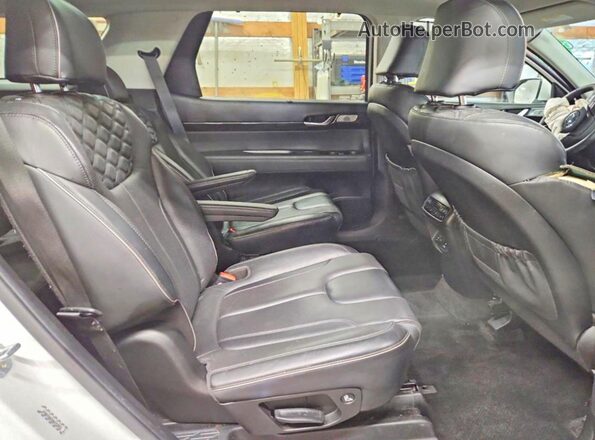KM8R5DHE6NU372857 2022 HYUNDAI PALISADE White Widok wnętrza z tyłu