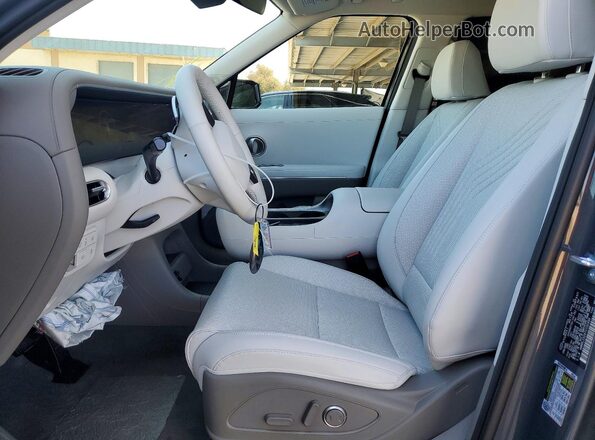 KM8RLES26TU102499 2026 HYUNDAI PALISADE Gray Front interior view