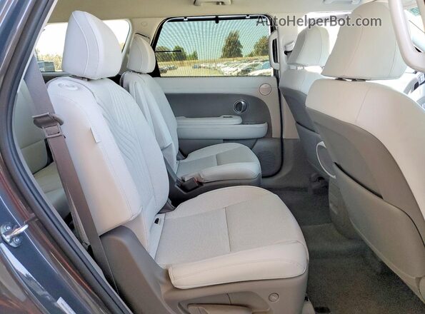 KM8RLES26TU102499 2026 HYUNDAI PALISADE Gray Rear interior view