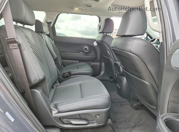 KM8RNES28TU074652 2026 HYUNDAI PALISADE Gray Widok wnętrza z tyłu