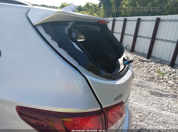 KM8SM4HF2JU264100 2018 HYUNDAI SANTA FE Silver Widok z przodu