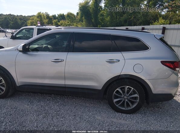 KM8SM4HF2JU264100 2018 HYUNDAI SANTA FE Silver Widok wnętrza z tyłu