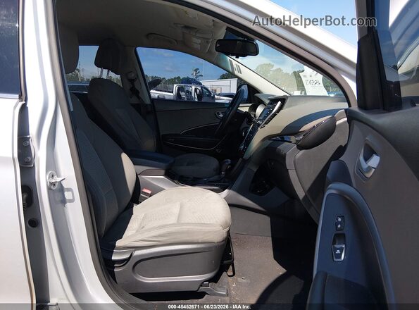 KM8SM4HF4GU149586 2016 HYUNDAI SANTA FE Silver Front interior view