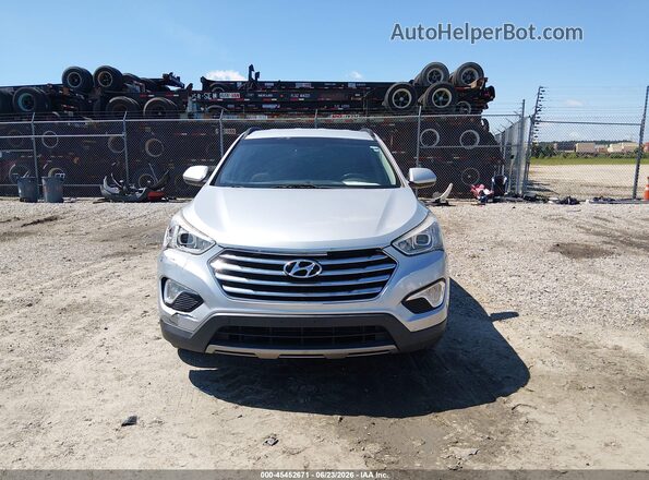 KM8SM4HF4GU149586 2016 HYUNDAI SANTA FE Silver Rear interior view