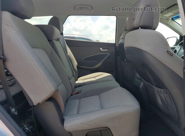KM8SMDHF2HU257111 2017 HYUNDAI SANTA Silver Vista interior trasera