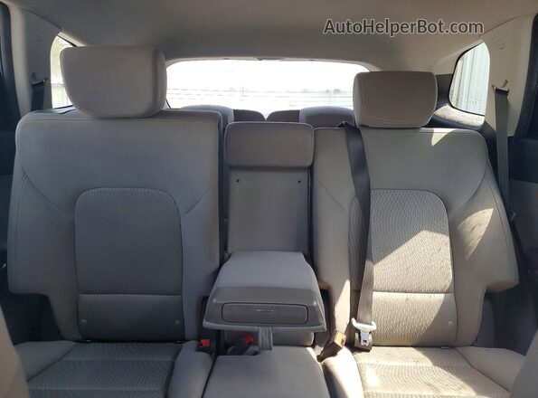 KM8SMDHFXJU257914 2018 HYUNDAI SANTA Silver Rear seats view