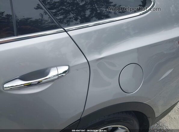 KM8SR4HF2HU185683 2017 HYUNDAI SANTA FE Gray 