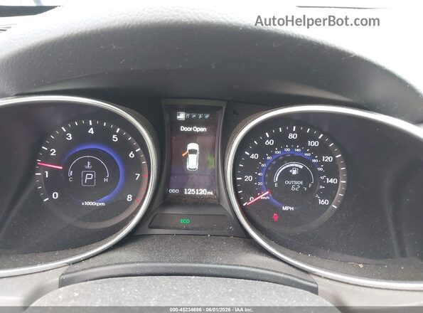 KM8SRDHF2GU155520 2016 HYUNDAI SANTA FE Silver Rear seats view