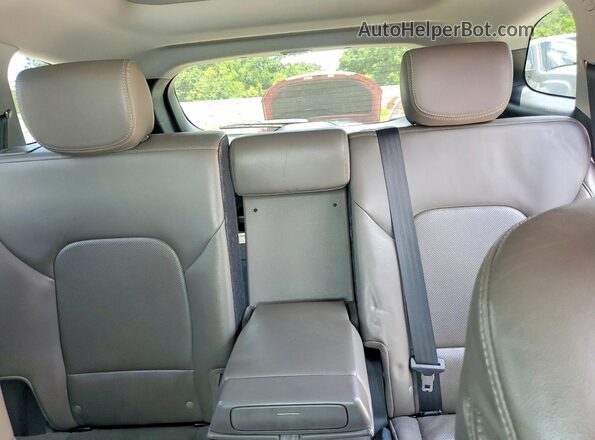 KM8SRDHF2HU176868 2017 HYUNDAI SANTA Silver Vista interior trasera