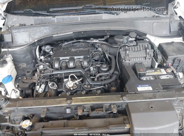 KM8SRDHF8HU200722 2017 HYUNDAI SANTA FE Белый Вид сзади