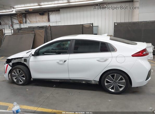KMHC05LC4HU031655 2017 HYUNDAI IONIQ HYBRID White 