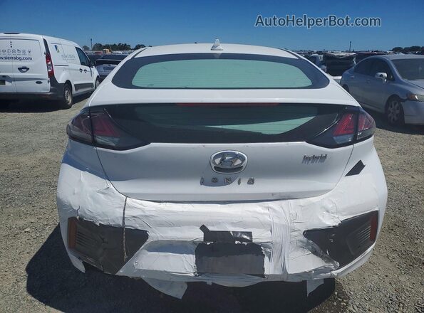 KMHC05LC4LU235140 2020 HYUNDAI IONIQ White Rear view