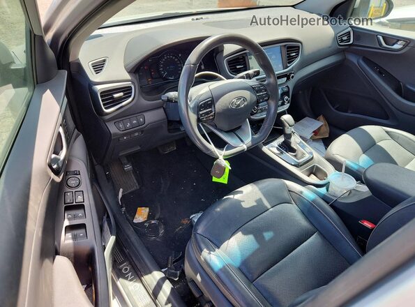 KMHC05LC5KU119475 2019 HYUNDAI IONIQ Silver Dashboard view