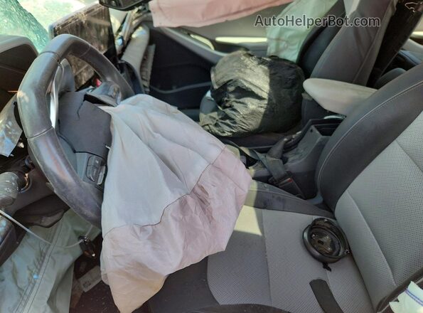KMHC05LC6LU197202 2020 HYUNDAI IONIQ White Front interior view