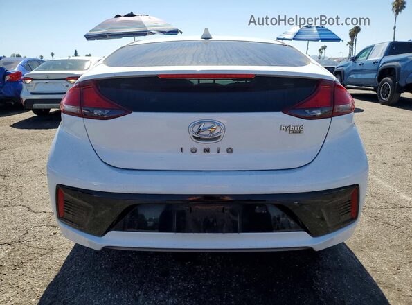 KMHC65LC0HU039069 2017 HYUNDAI IONIQ White Вид ззаду