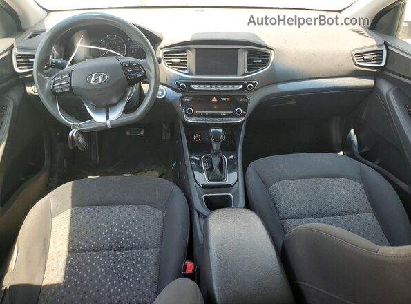 KMHC65LC0HU045602 2017 HYUNDAI IONIQ White Вид панелі приладів