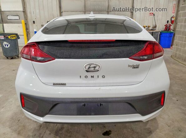 KMHC65LC1MU261694 2021 HYUNDAI IONIQ Белый Вид сзади
